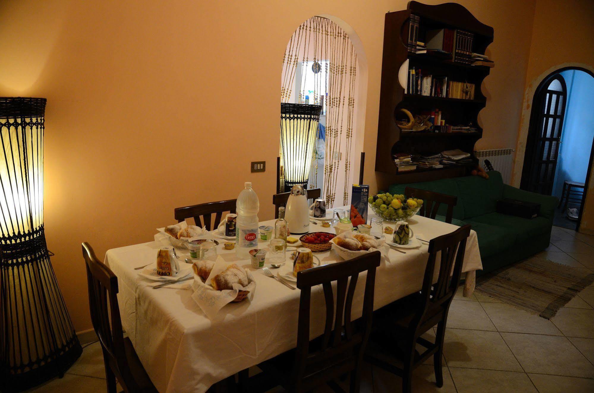 B&B Alla Vucciria Palermo Luaran gambar